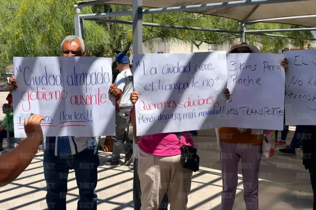 Protestan en Pueblito Mexicano por deficiencias del transporte público