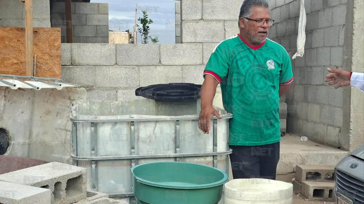 Realizan entrega semanal de agua en colonia La Nueva Conquista
