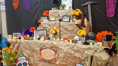 Ofrenda de Día de Muertos costará casi mil 400 pesos este año