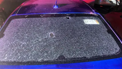 Balacera deja dos carros con impactos en la Carlos Castillo Peraza