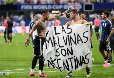 Solicita Reino Unido a la FIFA indagar a Argentina por mensaje sobre las Malvinas