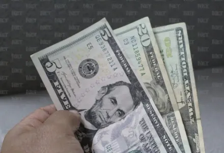 Dólar registra ligeros cambios este martes en Juárez