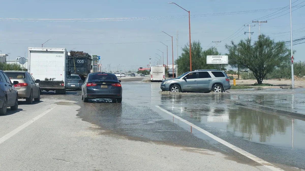 Lluvias destapan hoyancos y complican circulación en la Talamás Camandari