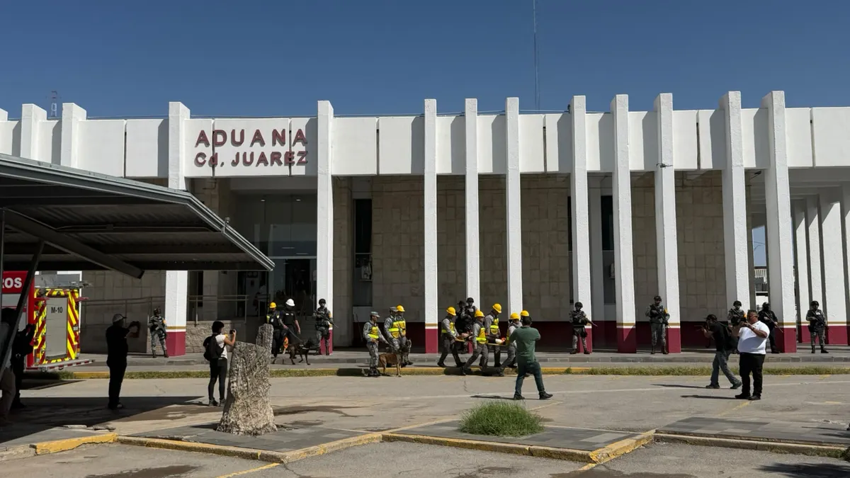 Evacúan a 205 personas en simulacro de sismo en la Aduana