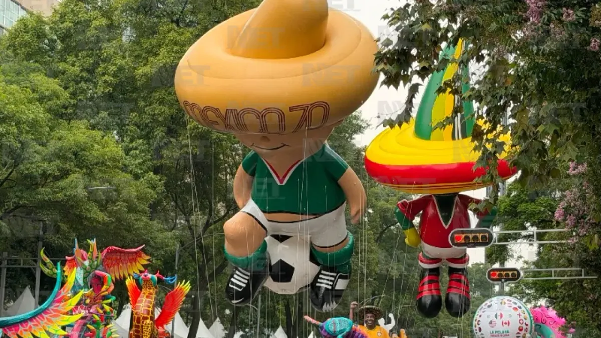 Más de 200 mil personas asisten a desfile mundialista en Ciudad de México