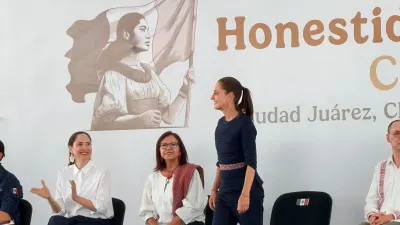 Arriba Sheinbaum a la Plaza de la Mexicanidad para rendir informe