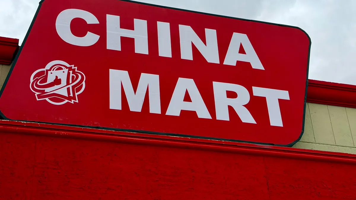 Abre China Mart en local que ocupó Vesticentro por décadas en bulevar Zaragoza