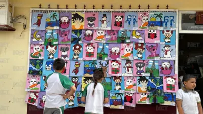 Niños juarenses exhiben obras creadas en taller de arte escolar