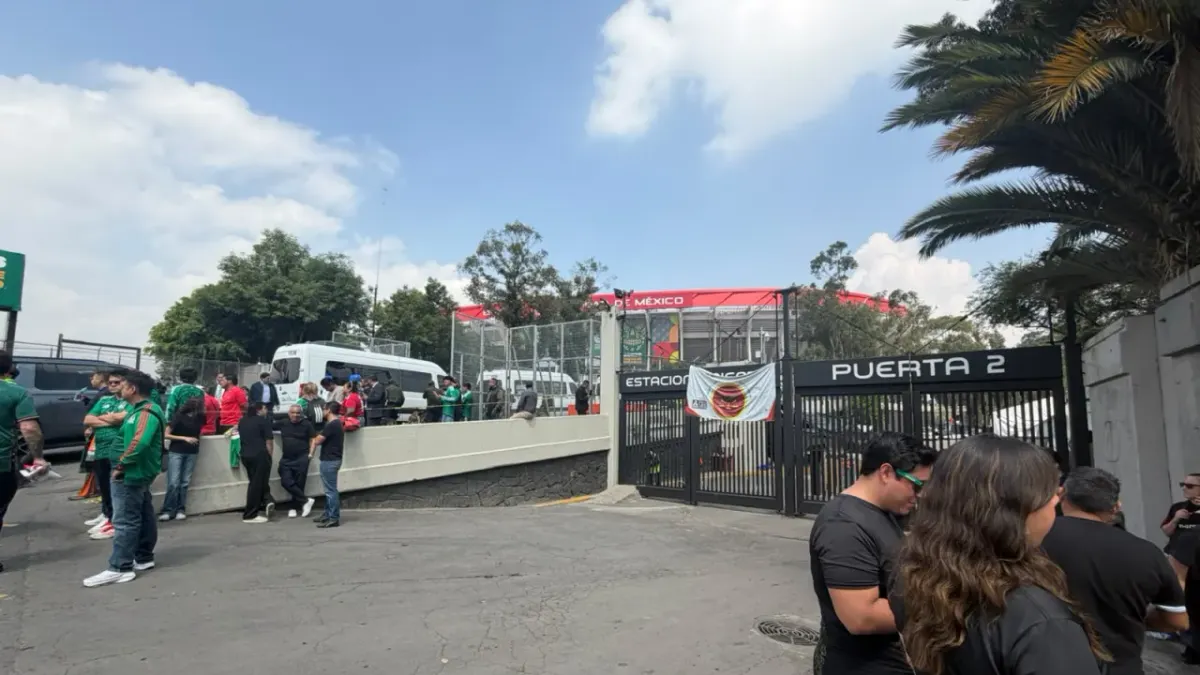 Miles de aficionados toman las calles de la CDMX previo al Mundial 2026