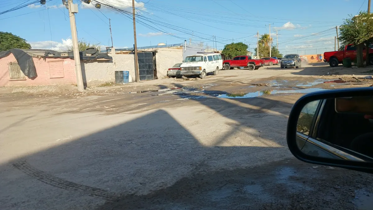 Denuncian vecinos de la Campestre Virreyes fuga de aguas negras