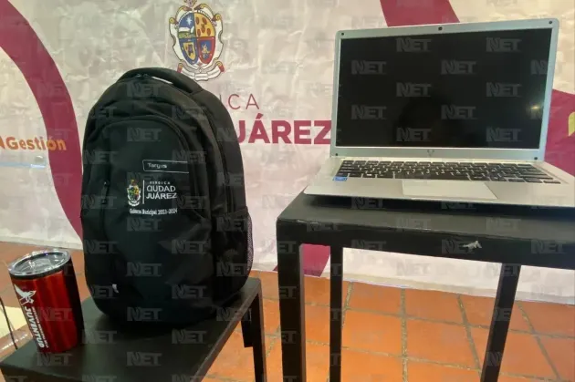 Inicia entrega de becas con computadoras para estudiantes de la UACJ y el ITCJ