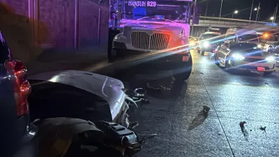 Choque múltiple de camiones deja 7 trabajadores heridos en el Juan Pablo II