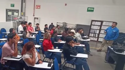 Estudiantes de Universidad Index realizan visitas industriales
