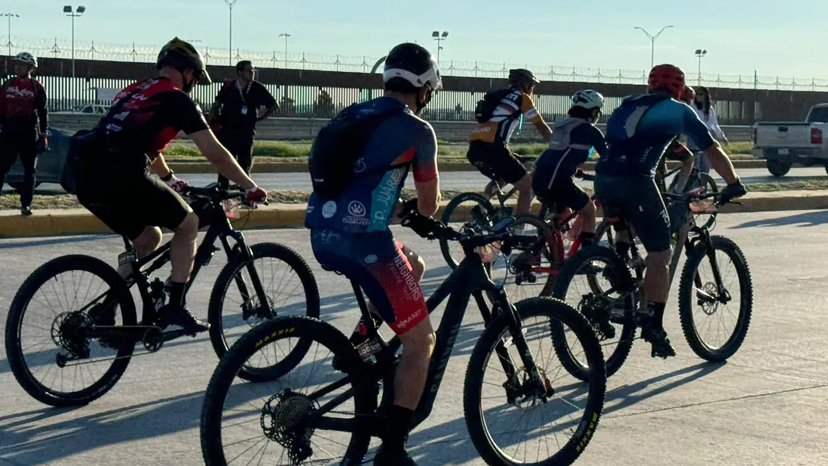 Arranca carrera Chupacabras 2026 con mil 875 ciclistas nacionales e internacionales