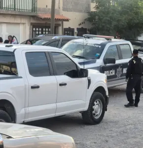 Hallan cuerpo en descomposición en departamento de la colonia Independencia I