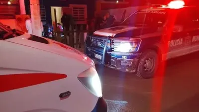 Agrede a su esposa con cuchillo durante discusión y huye en Urbivilla del Prado