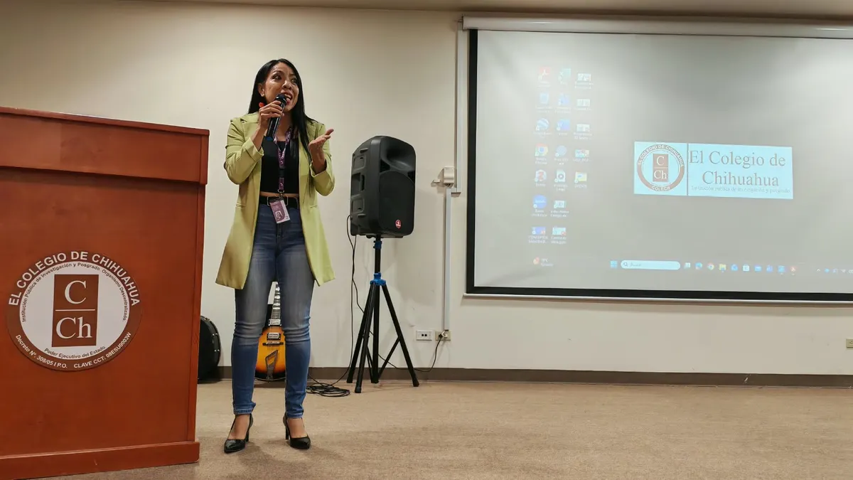 Conmemora El Colegio de Chihuahua 21 años con jornada de tanatología en Juárez