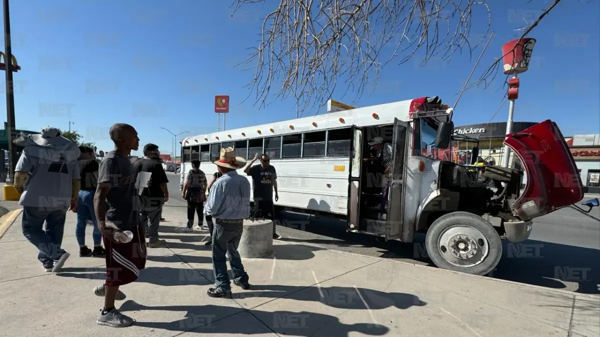Rutera se queda sin frenos y desalojan a pasajeros en la Óscar Flores