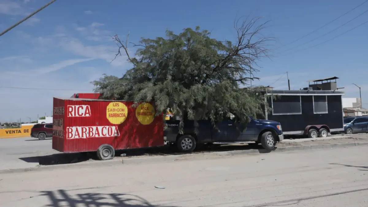 Retira Municipio puestos de comida abandonados en Riberas del Bravo