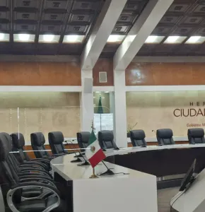 Se van de vacaciones los regidores de Juárez, regresan en agosto