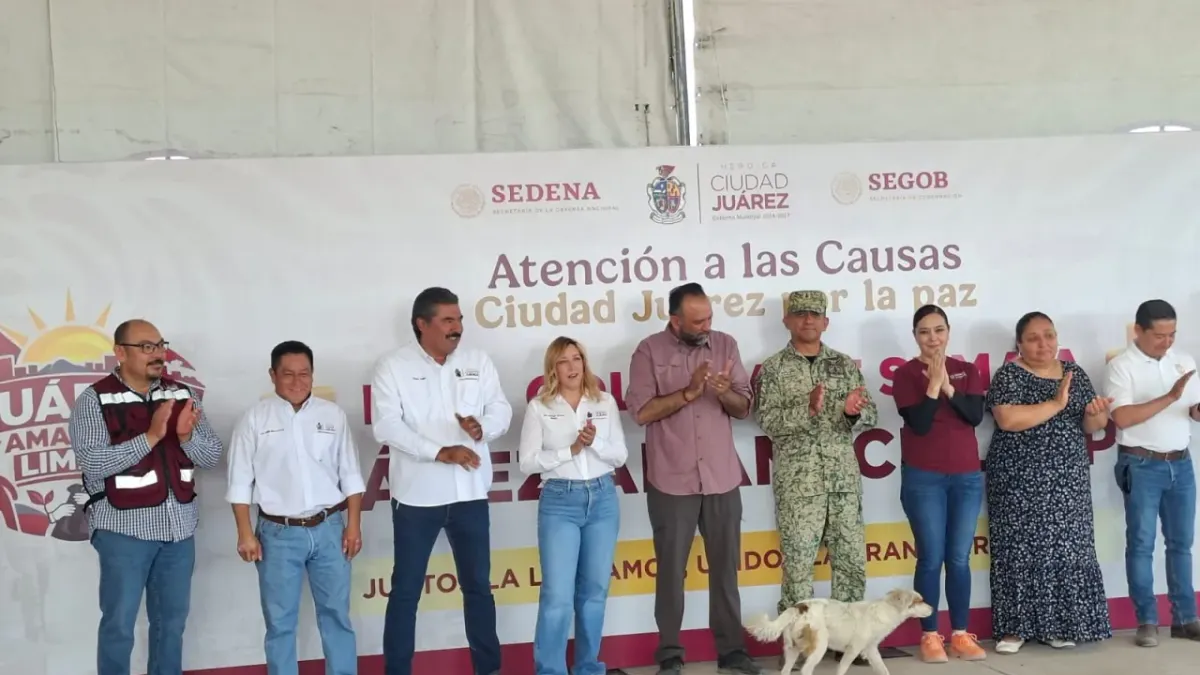 Retira 'Juárez Amanece Limpio' toneladas de basura en colonias del suroriente