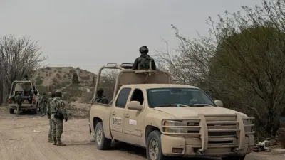 Localizan cuerpo con mensaje en la sierra de Chihuahua