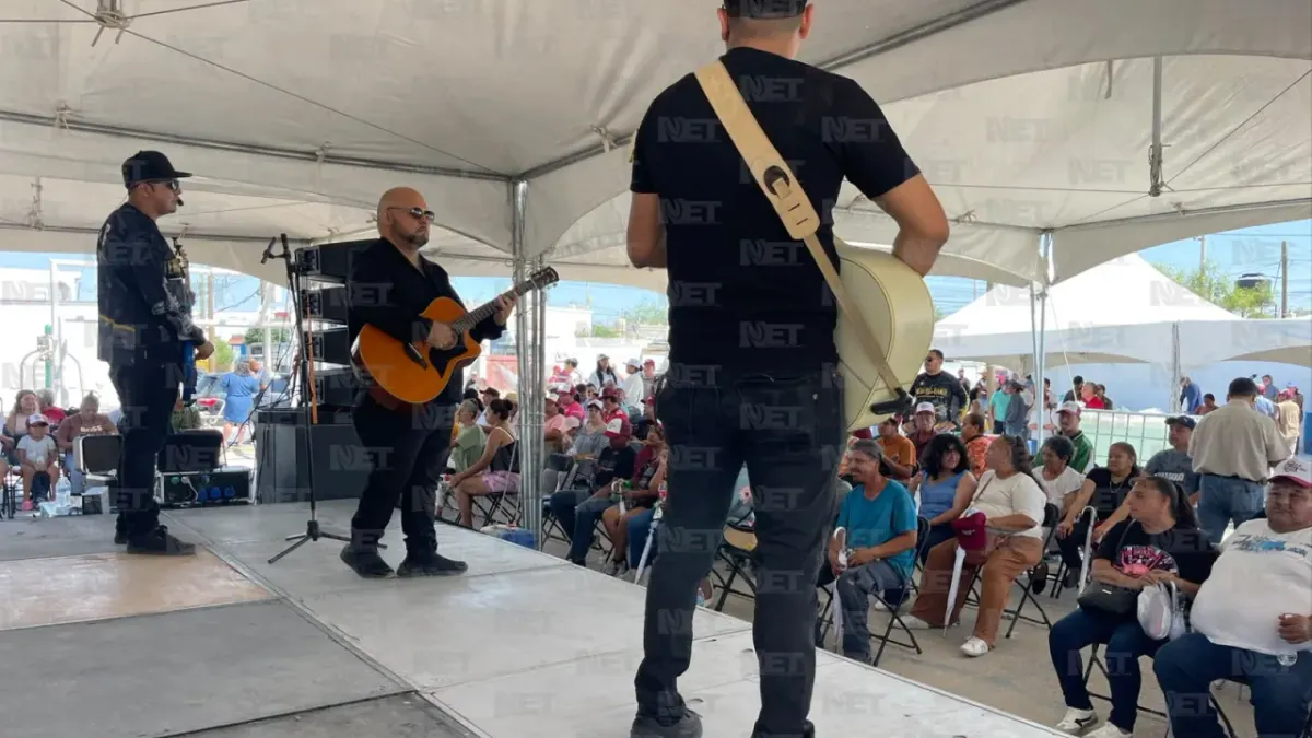 Realiza Cruz Pérez Cuéllar encuentro vecinal en Villa Residencial