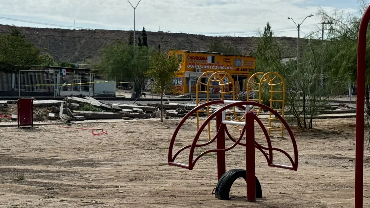 Colocan veladora donde murió joven al tratar de refugiarse de tormenta en Anapra