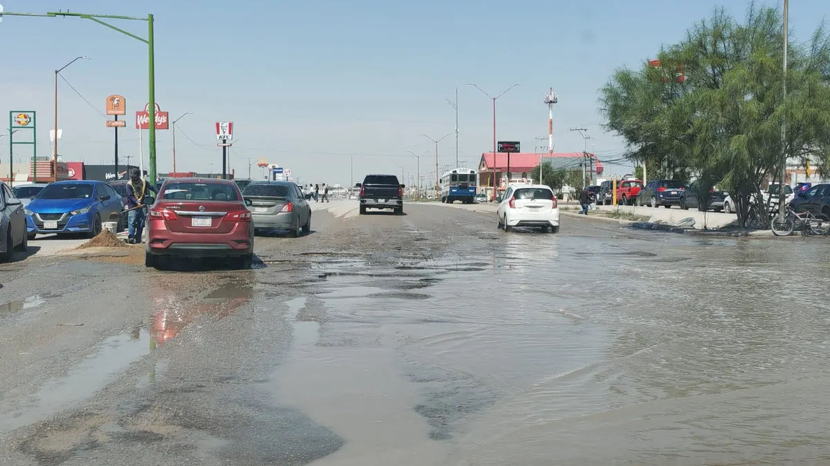 Lluvias destapan hoyancos y complican circulación en la Talamás Camandari