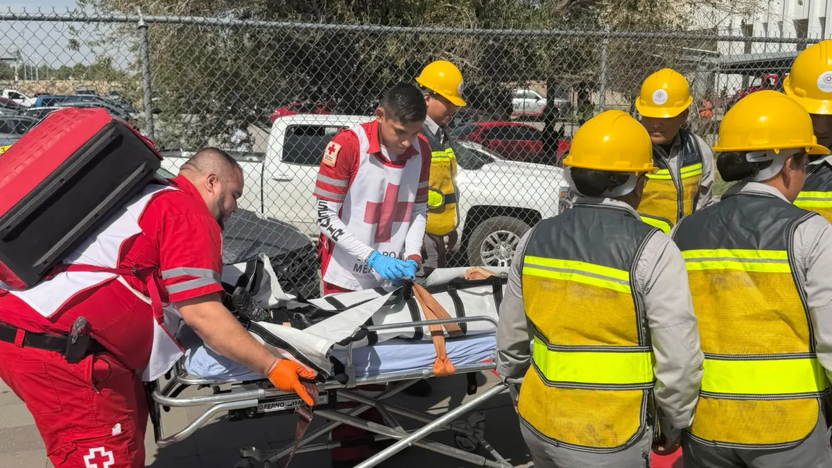 Evacúan a 205 personas en simulacro de sismo en la Aduana