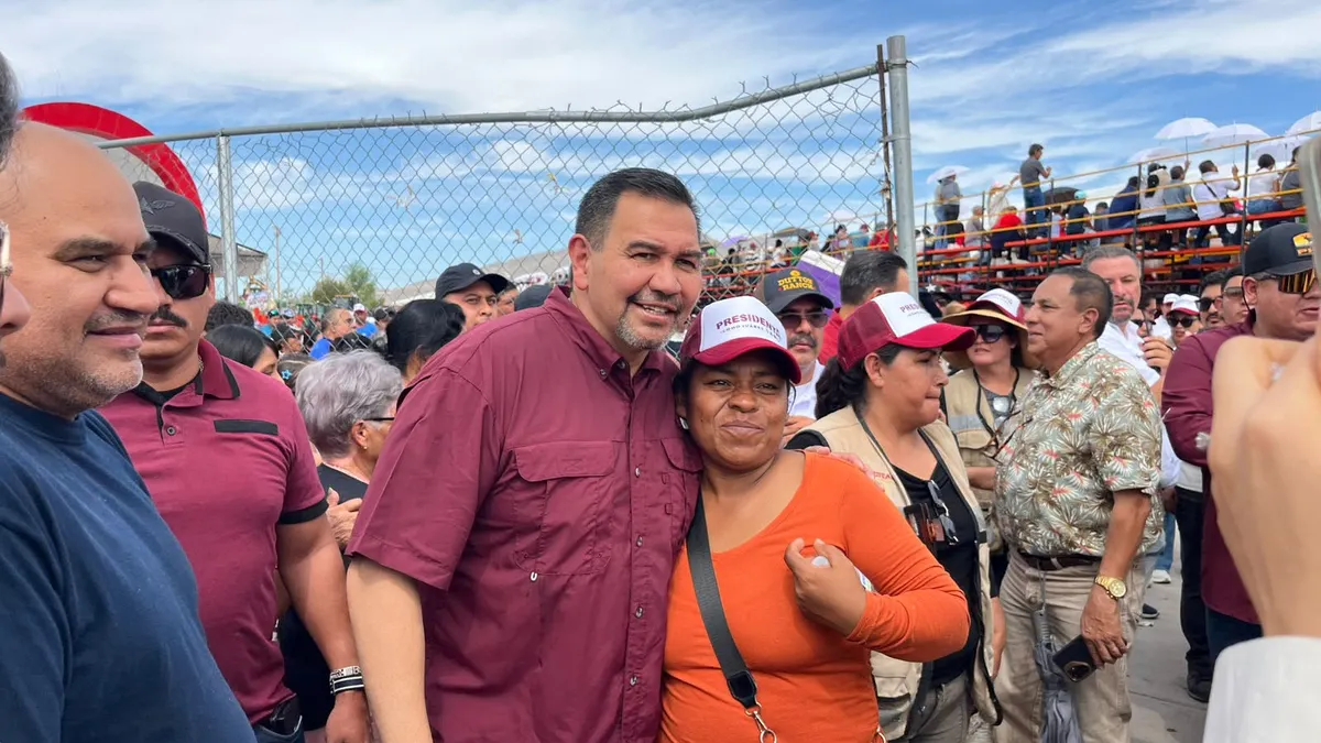 Llega Cruz Pérez Cuéllar a la 'X' para informe de Sheinbaum en Juárez