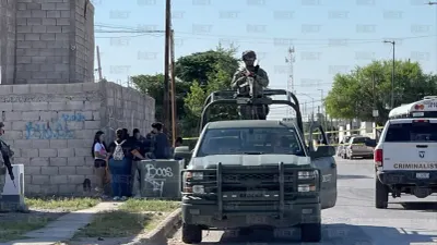 Asesinan a balazos a hombre frente a su familia en la colonia Valle de Allende