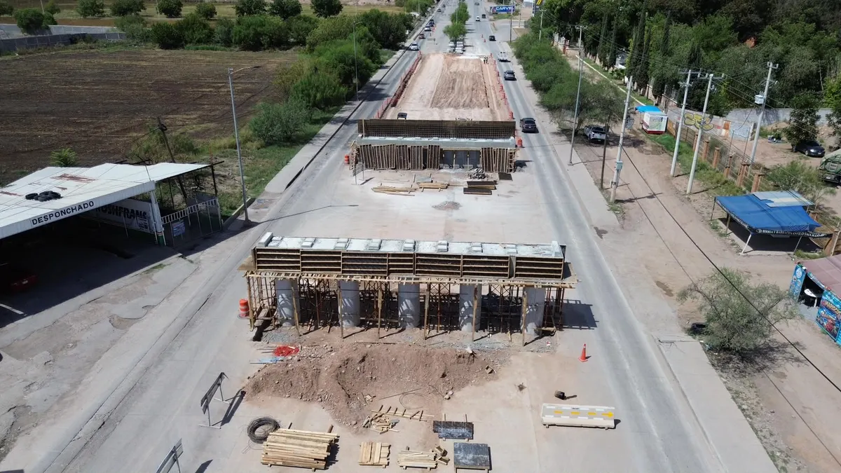 Construcción de Paso Superior en Chihuahua capital registra 33% de avance