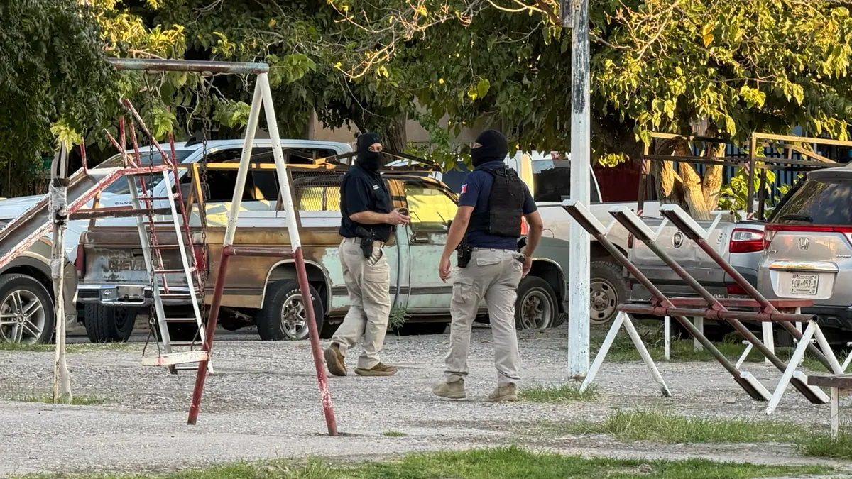 Escapa mujer de secuestro durante balacera entre captores en Infonavit Casas Grandes