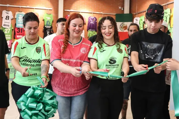 Inauguran exposición de FC Juárez por su 11 aniversario