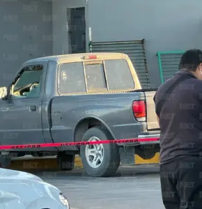 Acribillan a uno en estacionamiento de Walmart Ejército