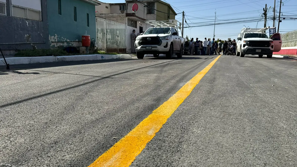 Entrega Estado rehabilitada  la calle Canal de Corinto en Infonavit Frontera