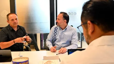 Revisan proyectos de movilidad y transporte en Chihuahua capital