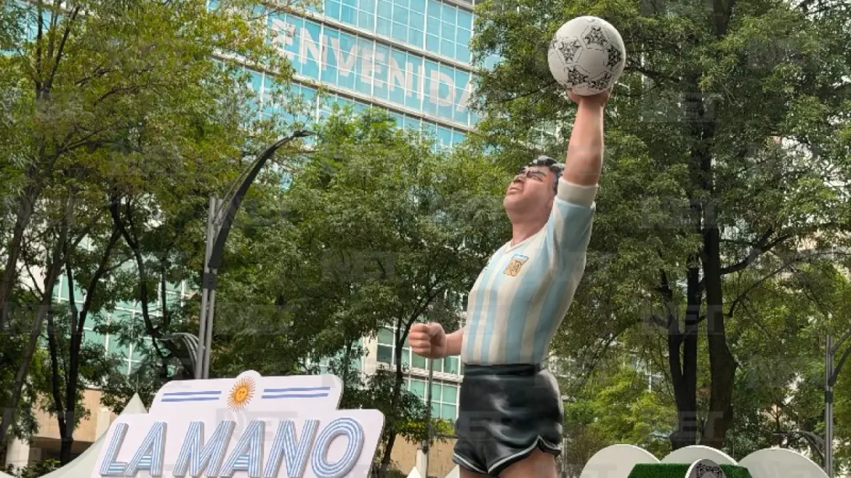 Más de 200 mil personas asisten a desfile mundialista en Ciudad de México