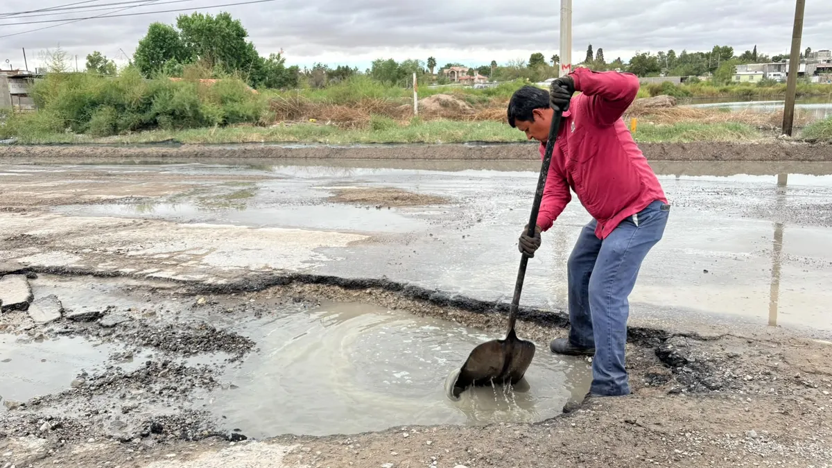 Arranca rehabilitación de carretera Juárez-Porvenir tras daños por lluvias