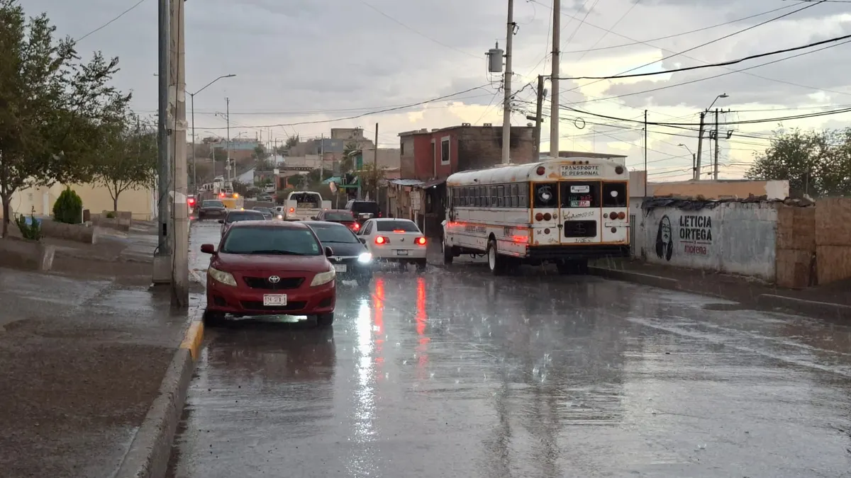 Sorprende lluvia con granizo en zona norponiente de Juárez