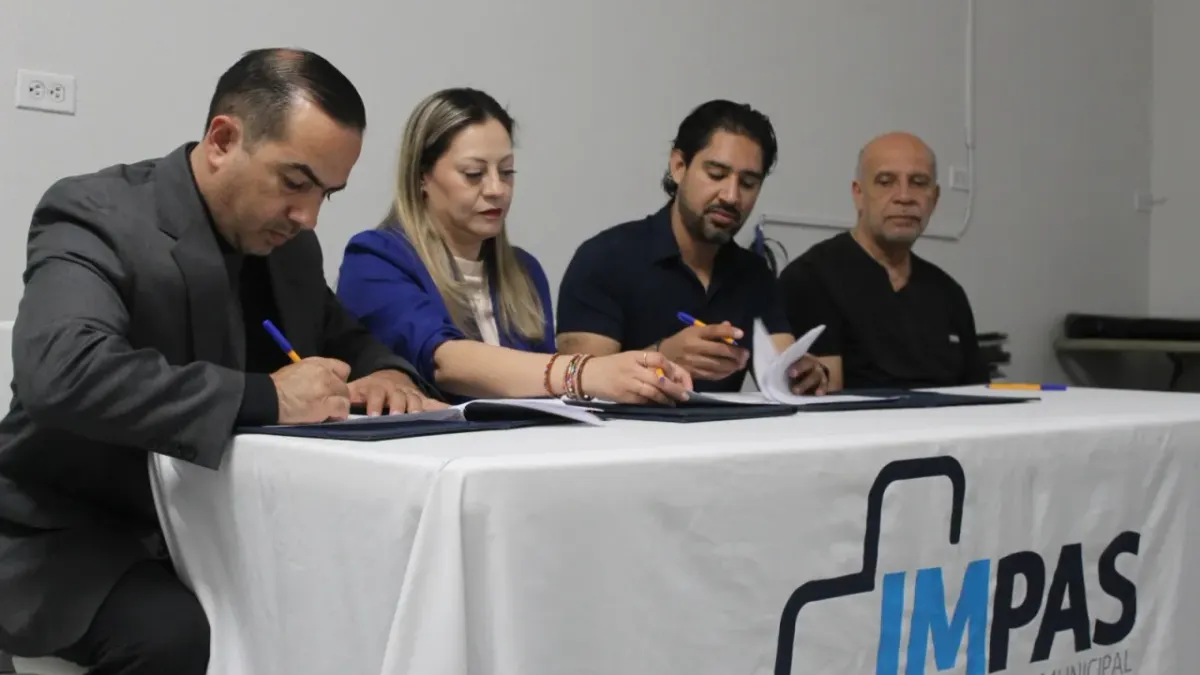 Firma Chihuahua convenio con CTMAX para fortalecer servicios médico