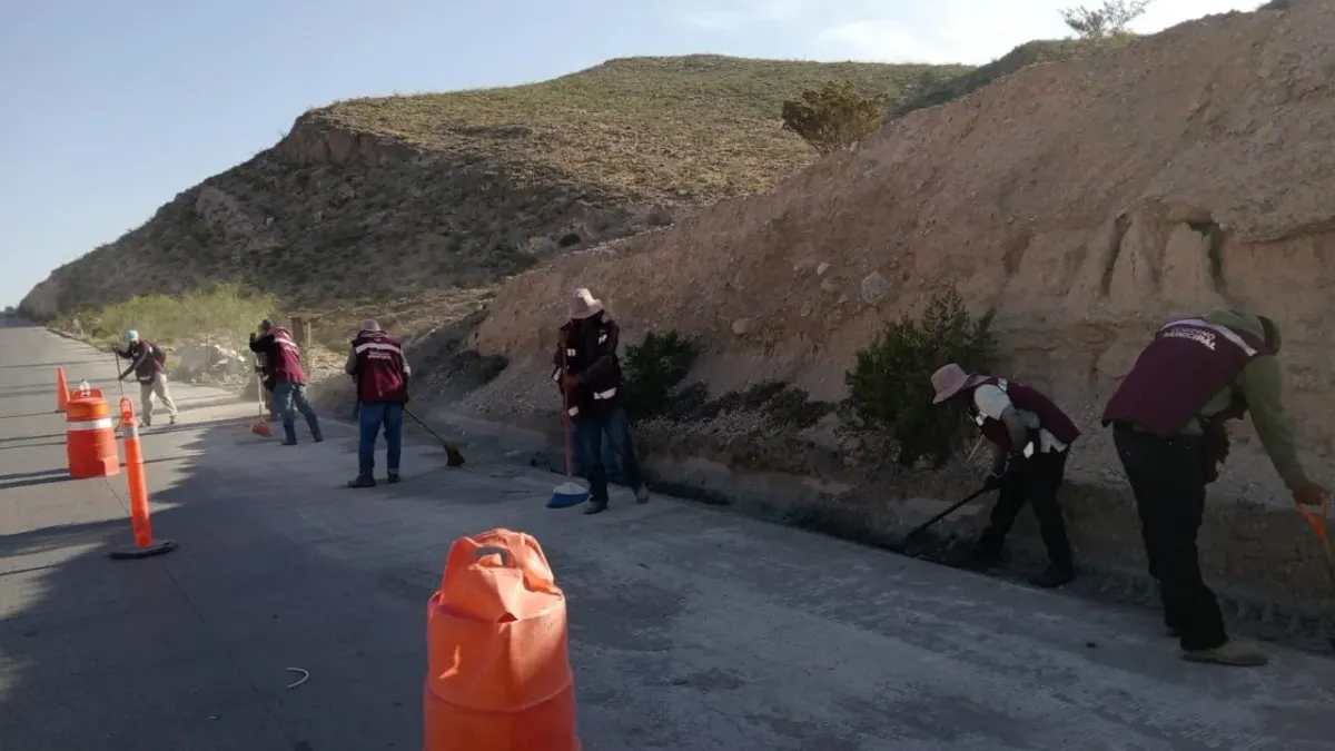 Refuerza Municipio limpieza y mantenimiento en avenidas de Juárez