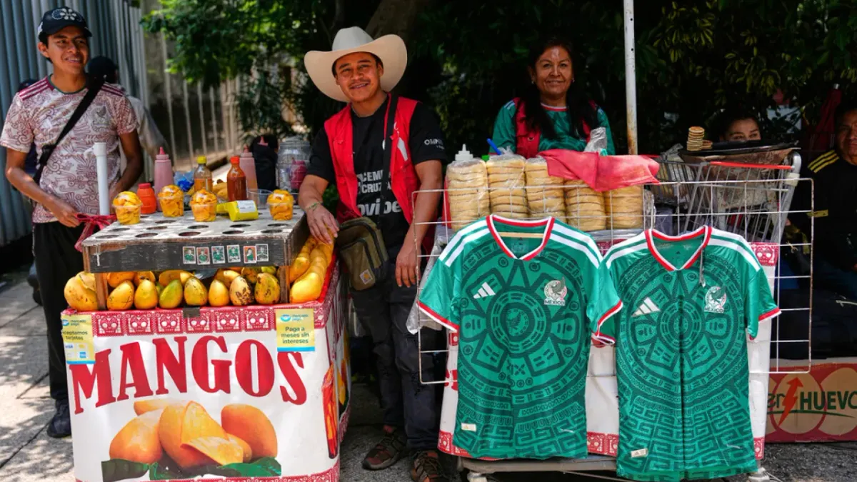 Inunda piratería sedes del Mundial 2026 en México ante altos precios