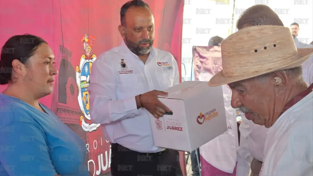 Entrega Municipio 10 mil despensas a familias vulnerables en 12 puntos de Juárez