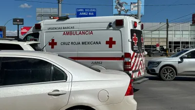 Choque entre Plutarco Elías Calles  y Paseo Triunfo deja a una mujer lesionada