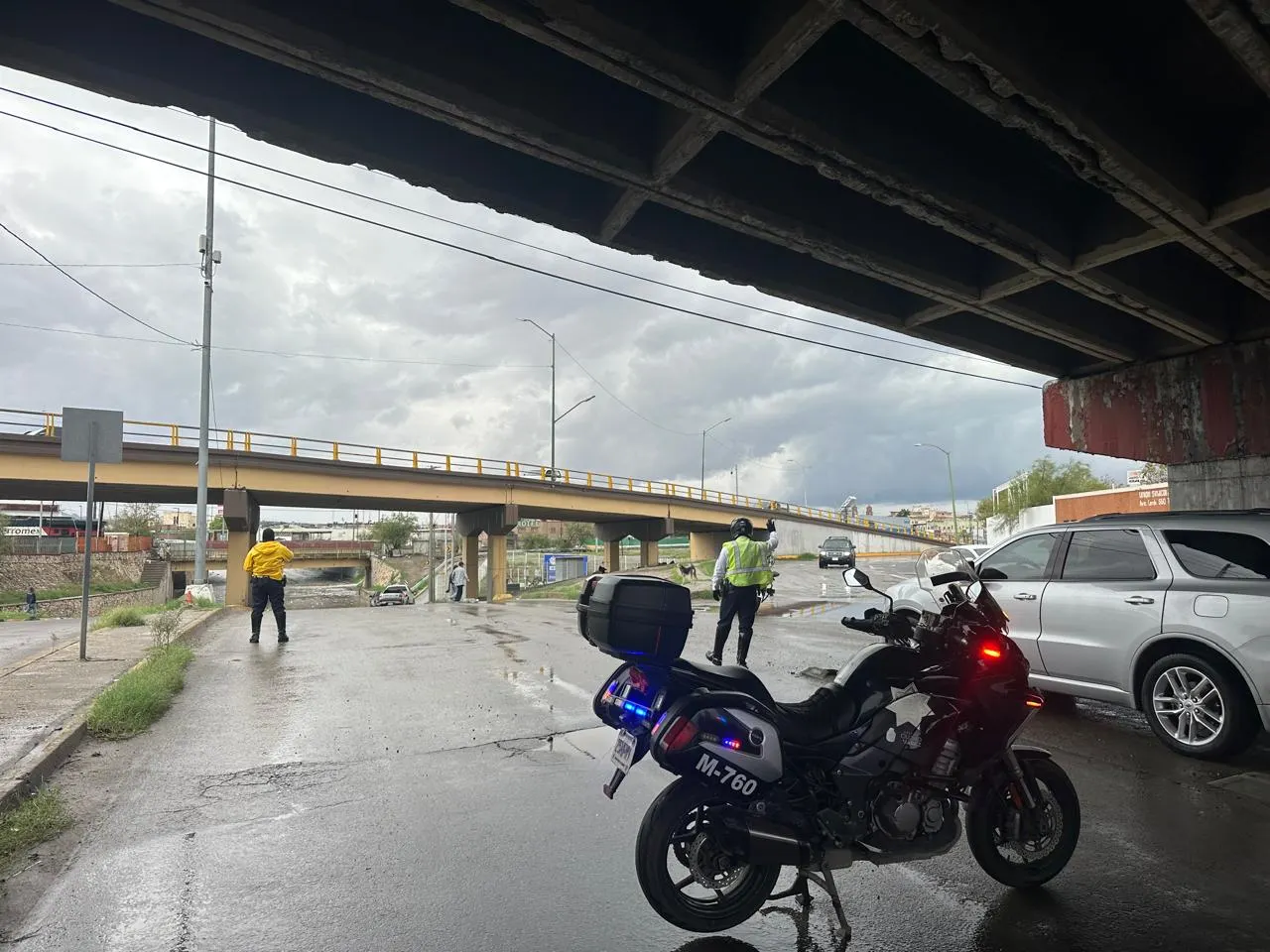 General Ramon Bernardo Cierran vialidades en Juárez por encharcamientos