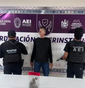 Cateo en Chihuahua deja detenido y evidencia por homicidio en investigación