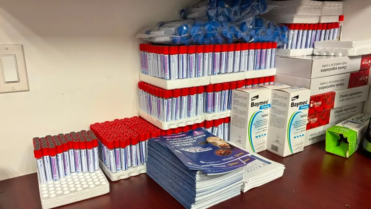 Entregan 8 mil kits para combatir el Gusano Barrenador en Chihuahua