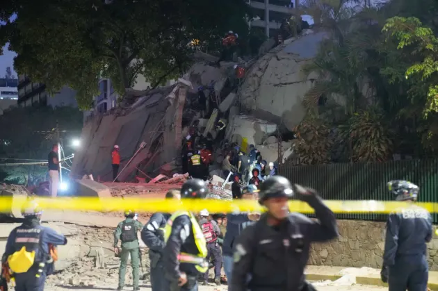 Alista México ayuda humanitaria tras doble sismo en Venezuela